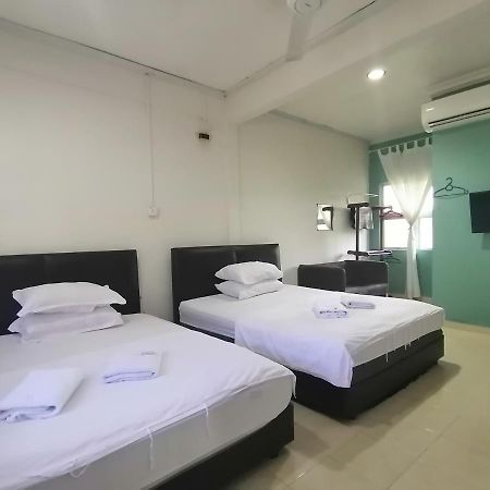 Fbs Inn Dungun Bagian luar foto