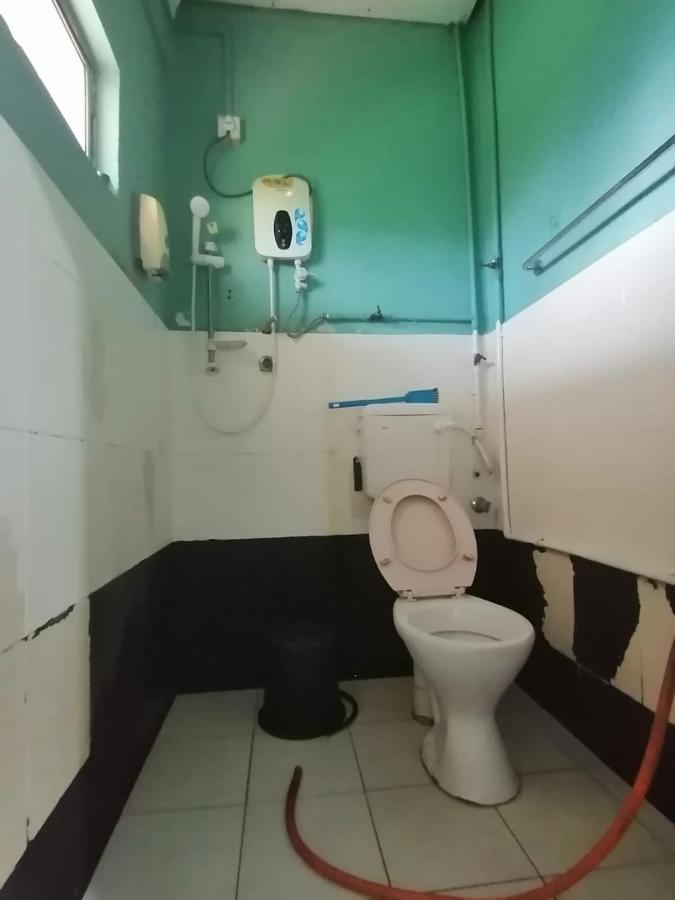 Fbs Inn Dungun Bagian luar foto