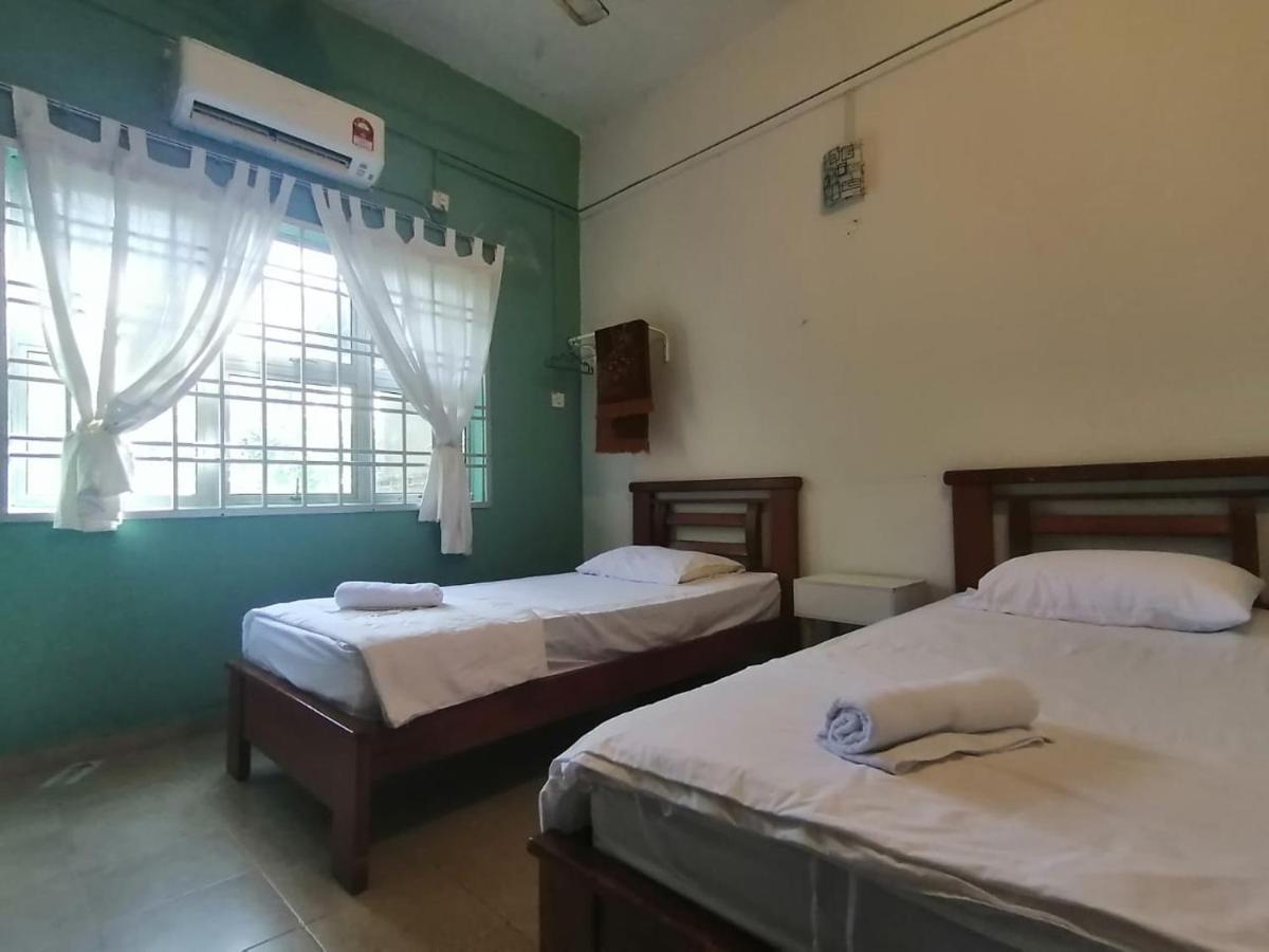 Fbs Inn Dungun Bagian luar foto
