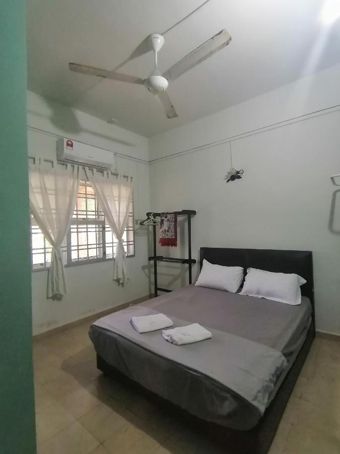 Fbs Inn Dungun Bagian luar foto