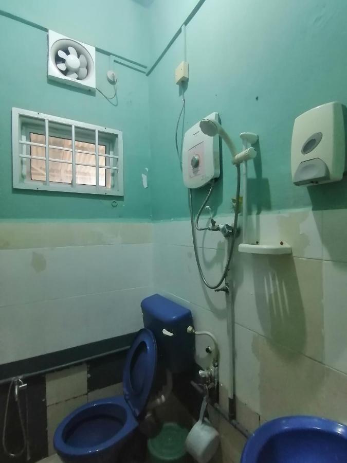 Fbs Inn Dungun Bagian luar foto